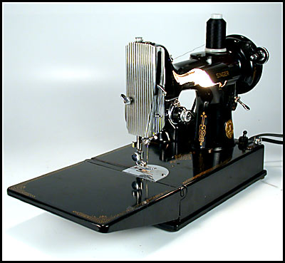 Featherweight Singer Sewing Machine 221-1