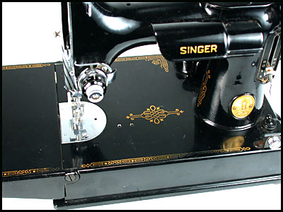 Featherweight Singer Sewing Machine 221-1
