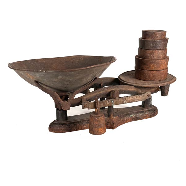 Antique Cast Iron Scale R. Gordon Montreal Canada