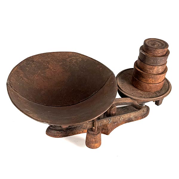 Antique Cast Iron Scale R. Gordon Montreal Canada